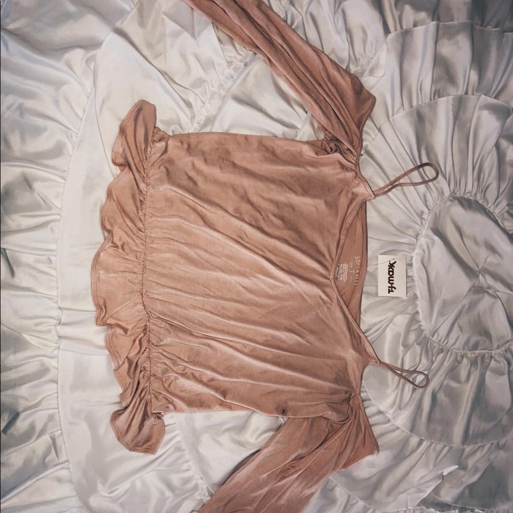 Light pink tank top (never worn)